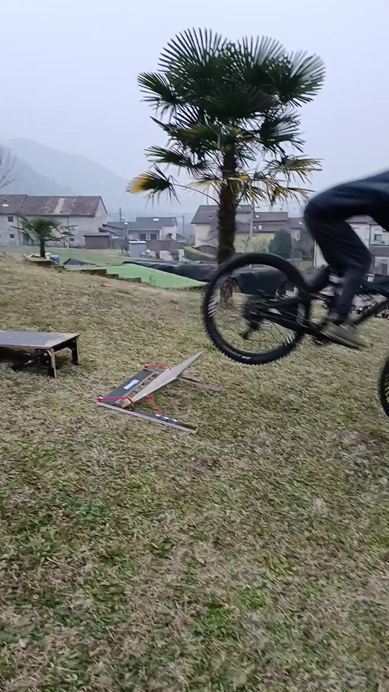 Bunny Hop Machine: Stimulieren Sie Ihr Fahrradsprungpotenzial in völliger Sicherheit