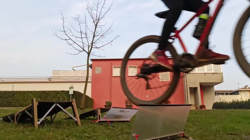 Bunny Hop Machine: Stimulieren Sie Ihr Fahrradsprungpotenzial in völliger Sicherheit