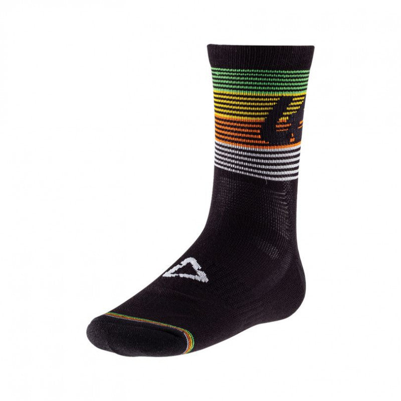 LEATT Breathable and lightweight bike socks with ankle reinforcement